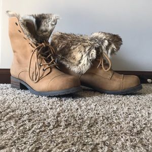 Steve Madden Fur Tan Boot Size 10